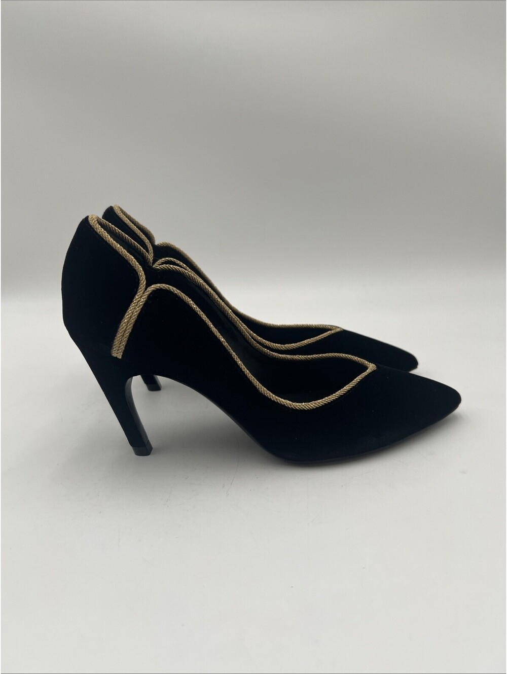 Women’s Roger Vivier Velvet Pumps Black Size 36